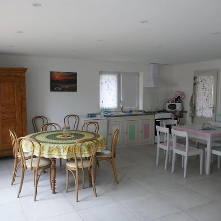 La Bergerie Des Moureres Villa Trezioux Kültér fotó